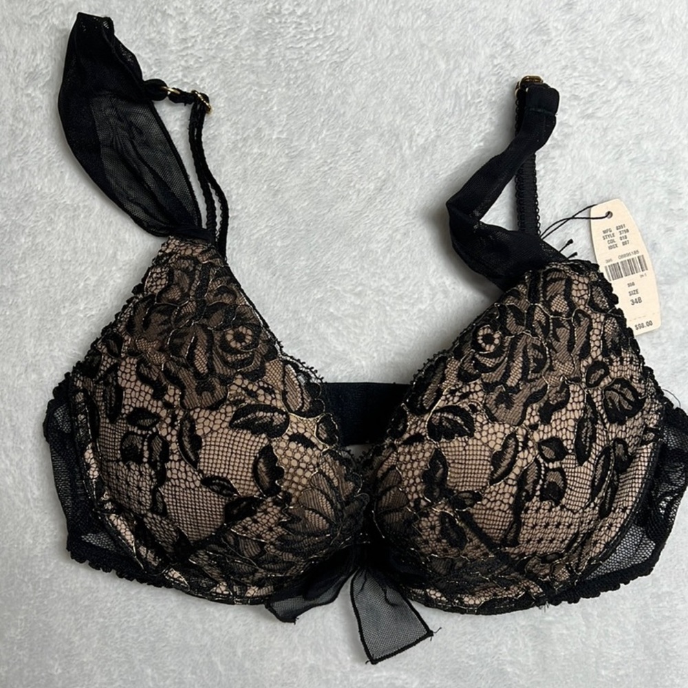 Victoria’s Secret very sexy bra